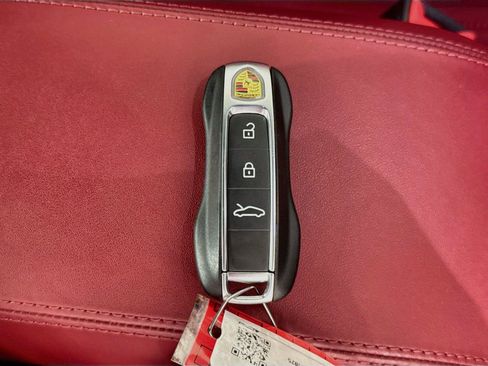 Used 2021 Porsche 911 Carrera 4S AWD/4WD image 31