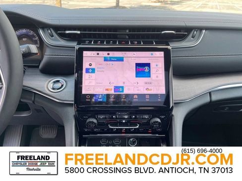 New 2025 Jeep Grand Cherokee L Overland w/ Luxury Tech Group IV AWD/4WD image 29