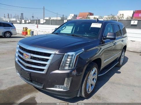 Used 2016 Cadillac Escalade Luxury RWD image 6