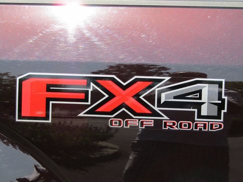 Used 2018 Ford F150 XLT w/ Equipment Group 302A Luxury image 8