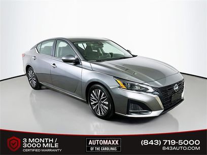 Used 2023 Nissan Altima 2.5 SV