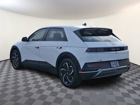 Used 2024 Hyundai Ioniq 5 SE image 5