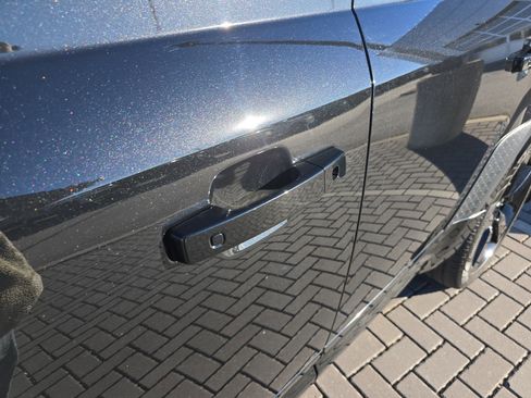 Certified 2024 Land Rover Defender 110 V8 image 13