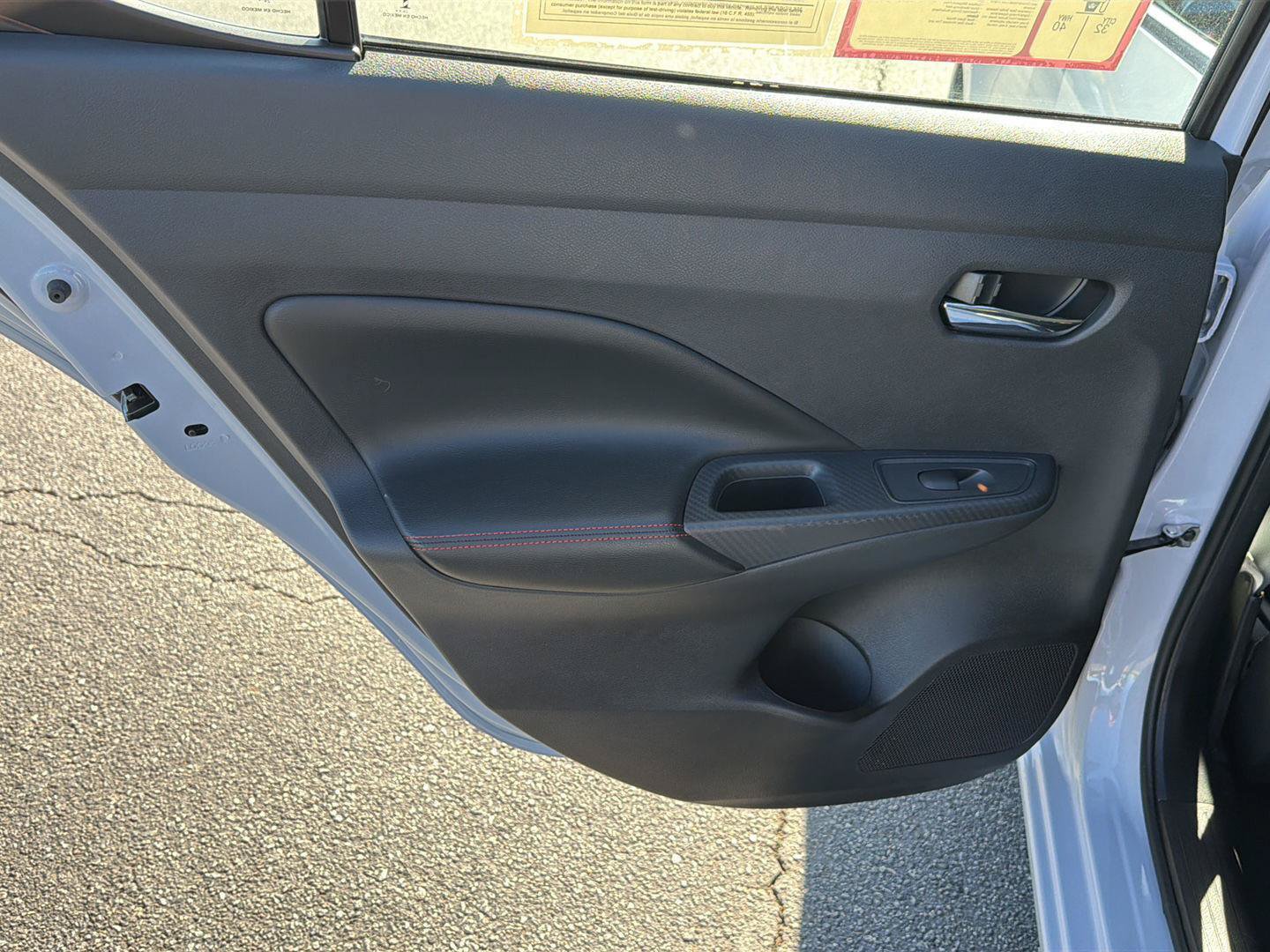 Used 2025 Nissan Versa SR FWD image 16