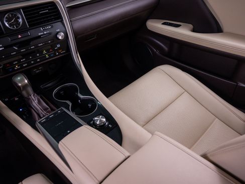 Used 2020 Lexus RX 350 FWD w/ Accessory Package image 28