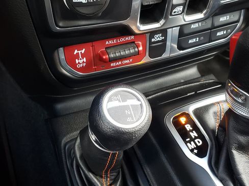 Used 2022 Jeep Gladiator Mojave w/ LED Lighting Group image 18