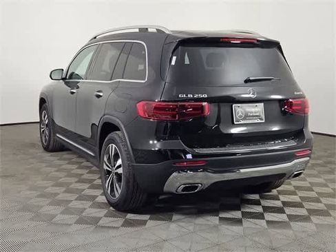 Certified 2025 Mercedes-Benz GLB 250 4MATIC image 5