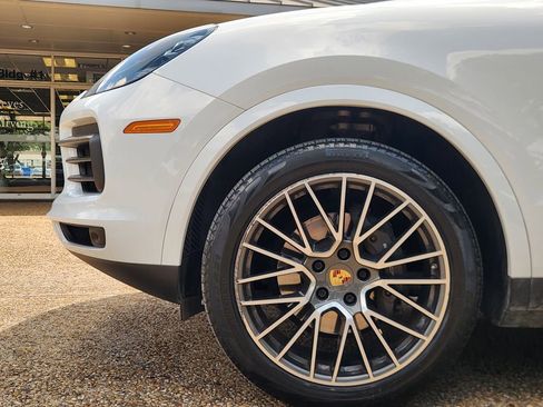 Used 2020 Porsche Cayenne AWD/4WD image 10