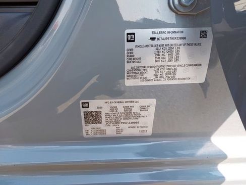 Used 2025 GMC Sierra 2500 AT4 w/ AT4 Premium Plus Package AWD/4WD image 25