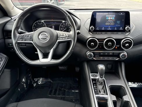 Used 2022 Nissan Sentra SV image 8