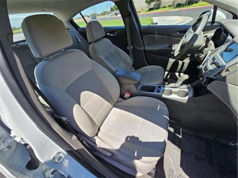 Used 2018 Chevrolet Cruze LS FWD image 13