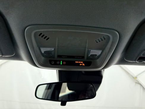 Used 2021 Chevrolet Malibu LT image 37