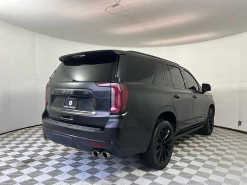 Used 2021 GMC Yukon Denali w/ Denali Premium Package image 7