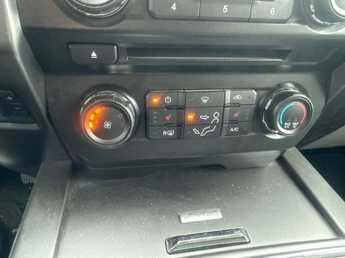 Used 2017 Ford F250 XLT w/ XLT Premium Package AWD/4WD image 17