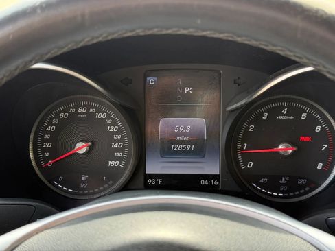 Used 2017 Mercedes-Benz C 300 4MATIC Coupe image 11