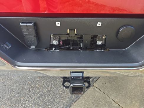 Used 2024 GMC Sierra 1500 SLT w/ SLT Premium Plus Package image 18