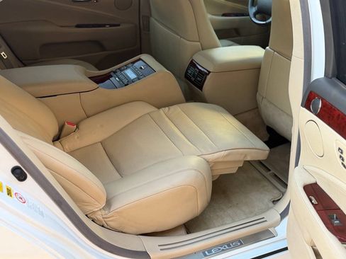 Used 2007 Lexus LS 460 L RWD image 62
