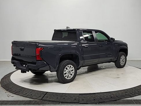 Used 2024 Toyota Tacoma SR5 AWD/4WD image 7