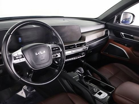 Used 2024 Kia Telluride EX w/ EX Captain's Chair Package image 30