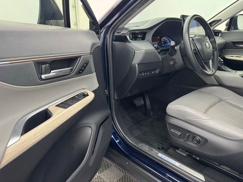 Used 2021 Toyota Venza Limited w/ Advanced Technology Package AWD/4WD image 18