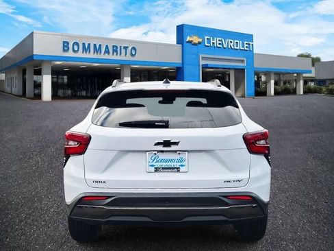 New 2026 Chevrolet Trax ACTIV w/ Driver Confidence Package FWD image 4