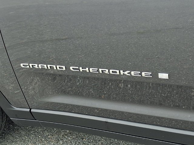 Used 2022 Jeep Grand Cherokee Limited AWD/4WD image 31