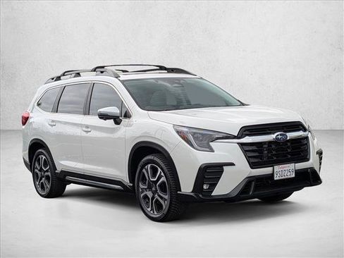 Certified 2023 Subaru Ascent Limited w/ Technology Package AWD/4WD image 4