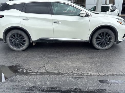 Used 2020 Nissan Murano SL w/ Moonroof Package AWD/4WD image 3