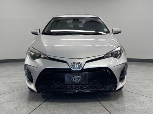 Used 2018 Toyota Corolla SE w/ Carpet Mat Package (TMS) FWD image 2
