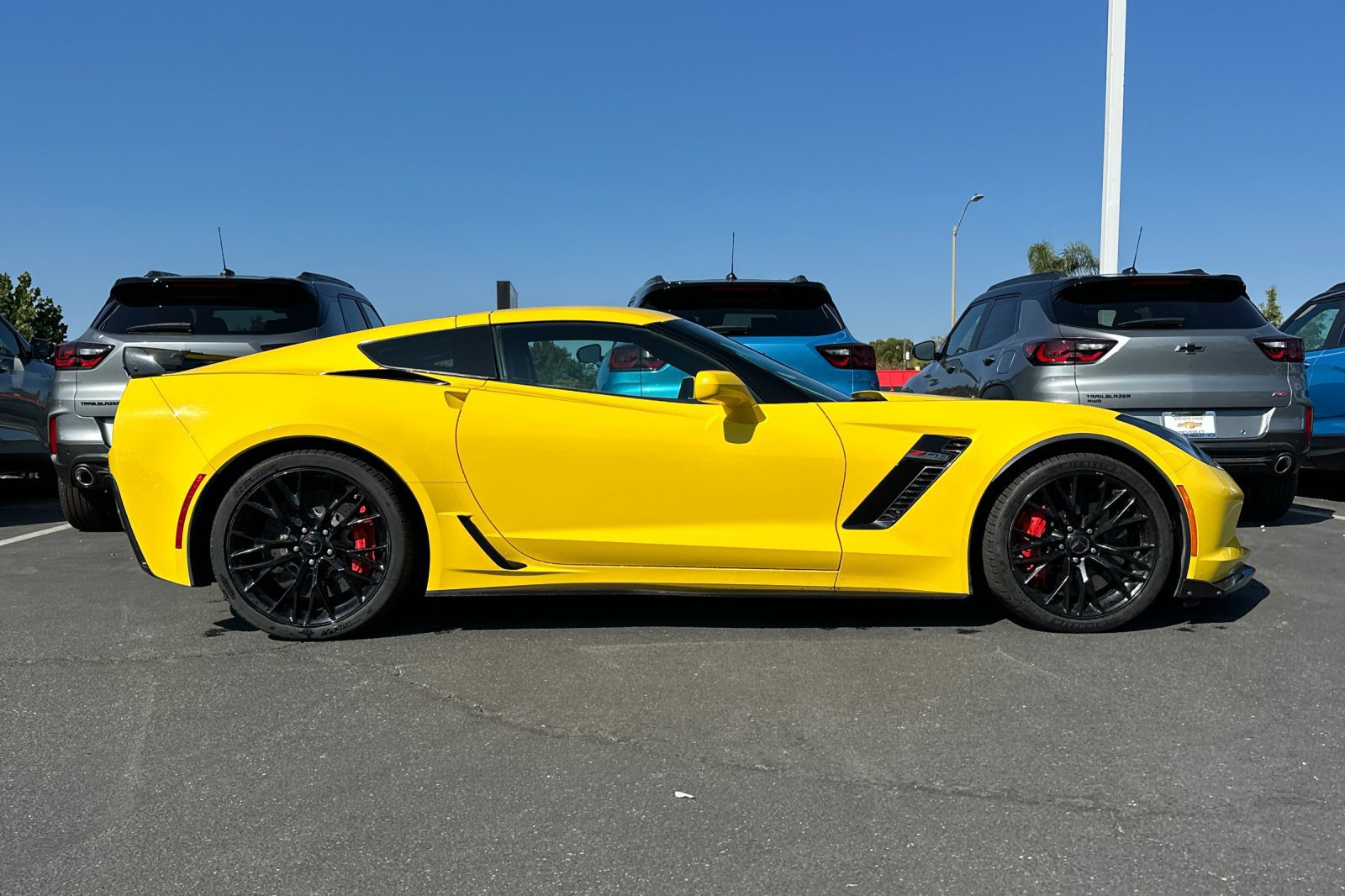 Used 2018 Chevrolet Corvette Z06 RWD image 4