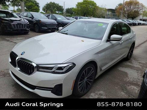Used 2021 BMW 530i xDrive w/ Convenience Package AWD/4WD image 3