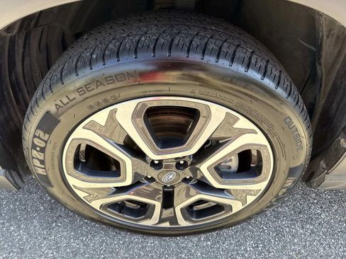 Used 2023 Subaru Ascent Limited w/ Technology Package image 12