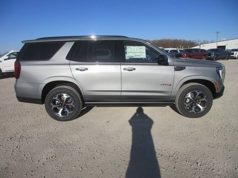 New 2026 GMC Yukon AT4 image 3