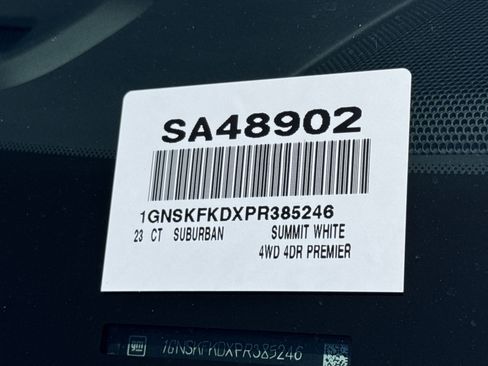 Used 2023 Chevrolet Suburban Premier AWD/4WD image 40