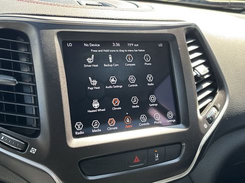 Used 2022 Jeep Cherokee Trailhawk AWD/4WD image 18