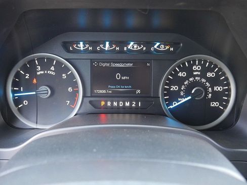 Used 2017 Ford F150 XLT w/ Equipment Group 301A Mid AWD/4WD image 29