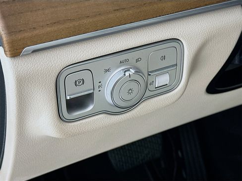 Used 2022 Mercedes-Benz GLE 450 GLE 450 w/ Revised AMG Line Exterior image 11