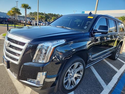 Used 2016 Cadillac Escalade ESV Premium image 5
