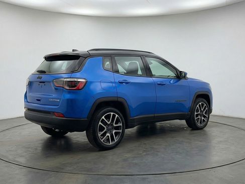 Used 2025 Jeep Compass Trailhawk image 7