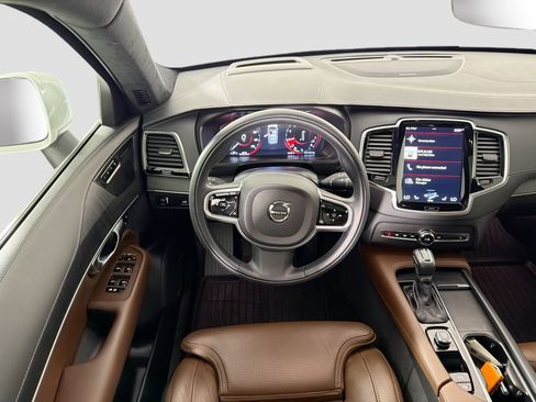 Certified 2022 Volvo XC90 T6 Inscription w/ Lounge Package AWD/4WD image 24