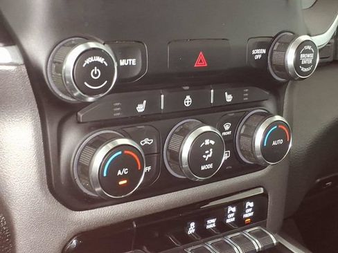 Used 2020 RAM 1500 Big Horn AWD/4WD image 27