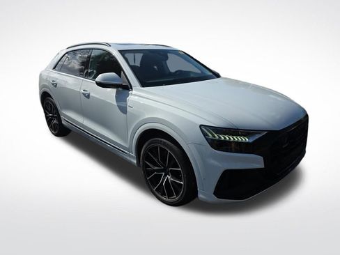 Used 2023 Audi Q8 Premium Plus w/ Premium Plus Package image 2