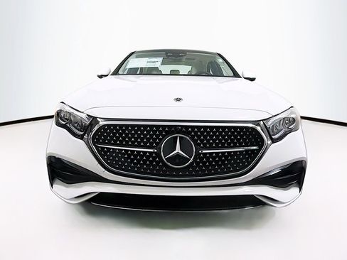 New 2026 Mercedes-Benz E 350 4MATIC Sedan image 2