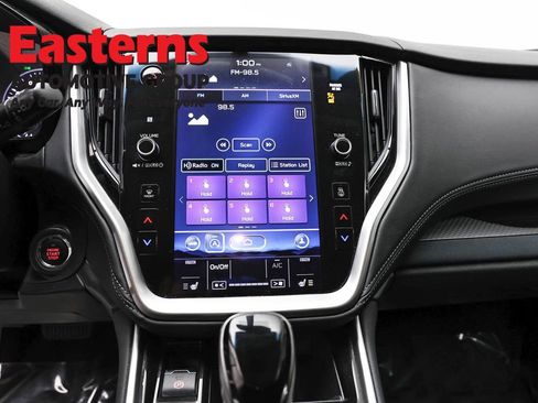 Used 2022 Subaru Outback Premium image 12