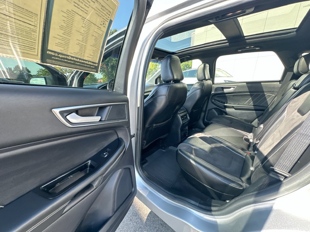 Used 2020 Ford Edge ST w/ Equipment Group 401A AWD/4WD image 17