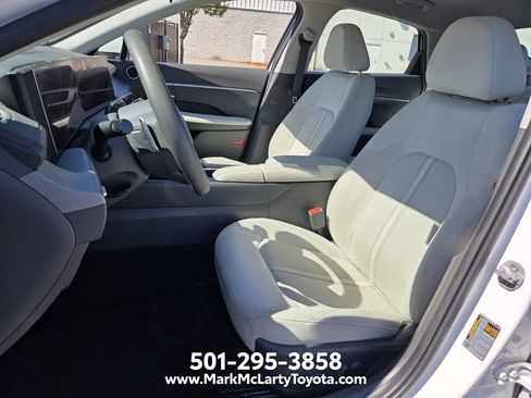 Used 2025 Hyundai Sonata SEL FWD image 9