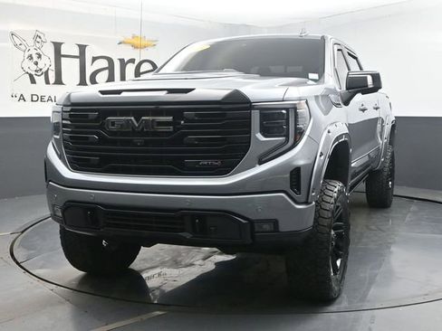 Used 2023 GMC Sierra 1500 AT4 w/ Technology Package image 7