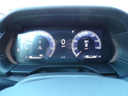 New 2026 Jeep Grand Cherokee Limited w/ Luxury Tech Group II AWD/4WD image 14
