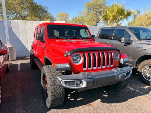 Used 2020 Jeep Wrangler Unlimited Sahara AWD/4WD image 4