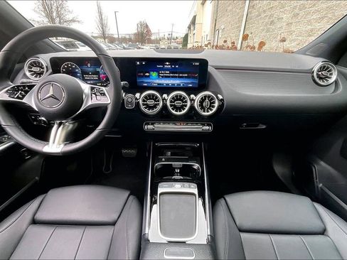 Used 2026 Mercedes-Benz GLA 250 4MATIC image 15